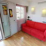Au Dernier Etage Avec Terrasse, Parking Prive, Clim, Et Wifi - Centre Et A Proximite - Fr-1-196-234 Lägenhet