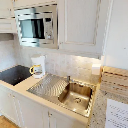 Au Dernier Etage Avec Terrasse, Parking Prive, Clim, Et Wifi - Centre Et A Proximite - Fr-1-196-234 Ментона